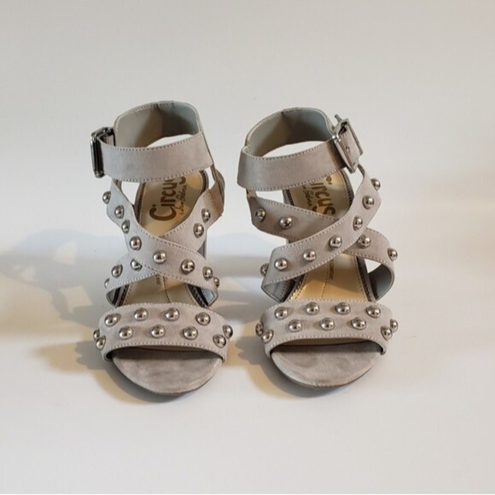 Chic Gray Studded Sandals